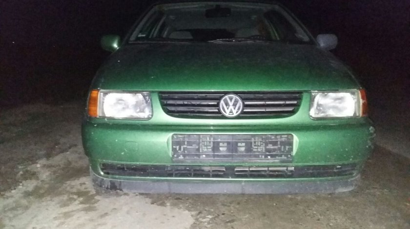 dezmembrez vw polo motor 1.0 benzina an 1997