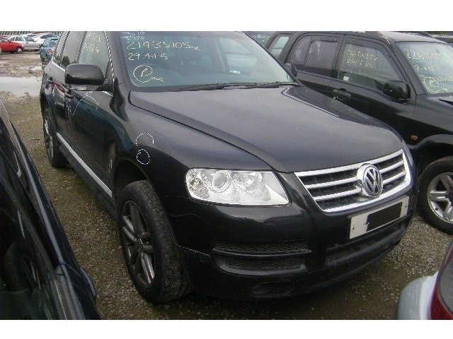 Dezmembrez vw touareg 2.5 tdi an 2002 - 2007