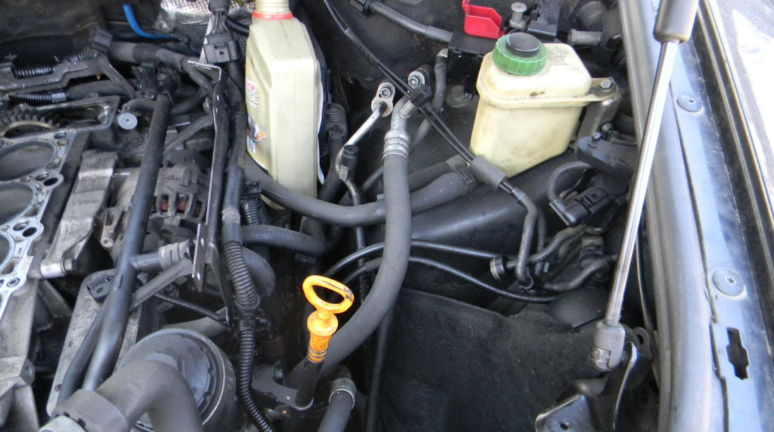 Dezmembrez VW TOUAREG (7L) 2002 - 2010 2.5 R5 TDI BAC ( CP: 174, KW: 128, CCM: 2461 ) Motorina