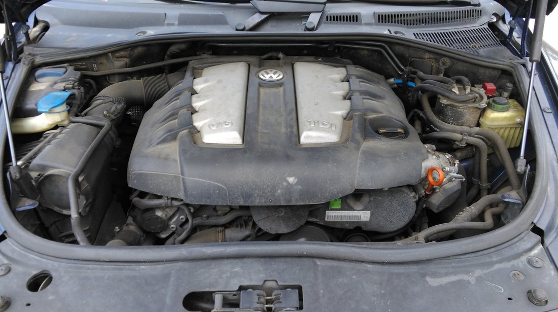 Dezmembrez VW Touareg 7L, 3.0tdi, 225cp, an 2006