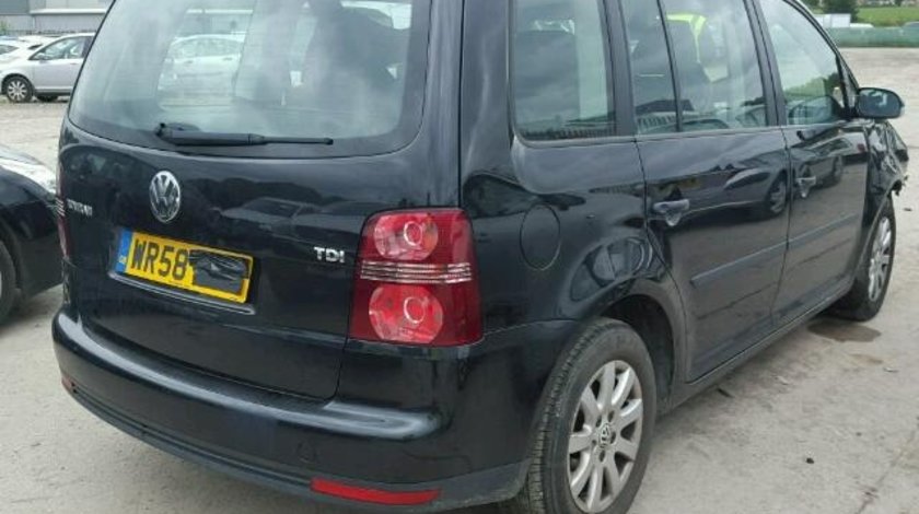 Dezmembrez Vw Touran 1.9tdi BXE