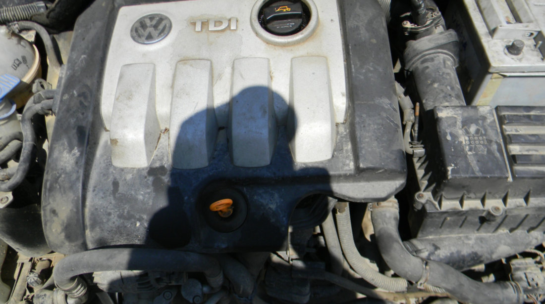Dezmembrez VW TOURAN (1T) 2003 - 2010 1.9 TDI AVQ ( CP: 100, KW: 74, CCM: 1896 ) Motorina
