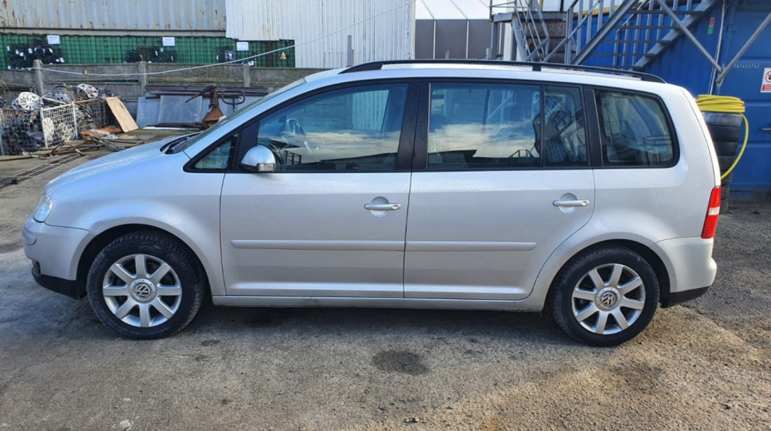 Dezmembrez VW TOURAN (1T) 2003 - 2010 1.9 TDI BKC ( CP: 105, KW: 77, CCM: 1896 ) Motorina