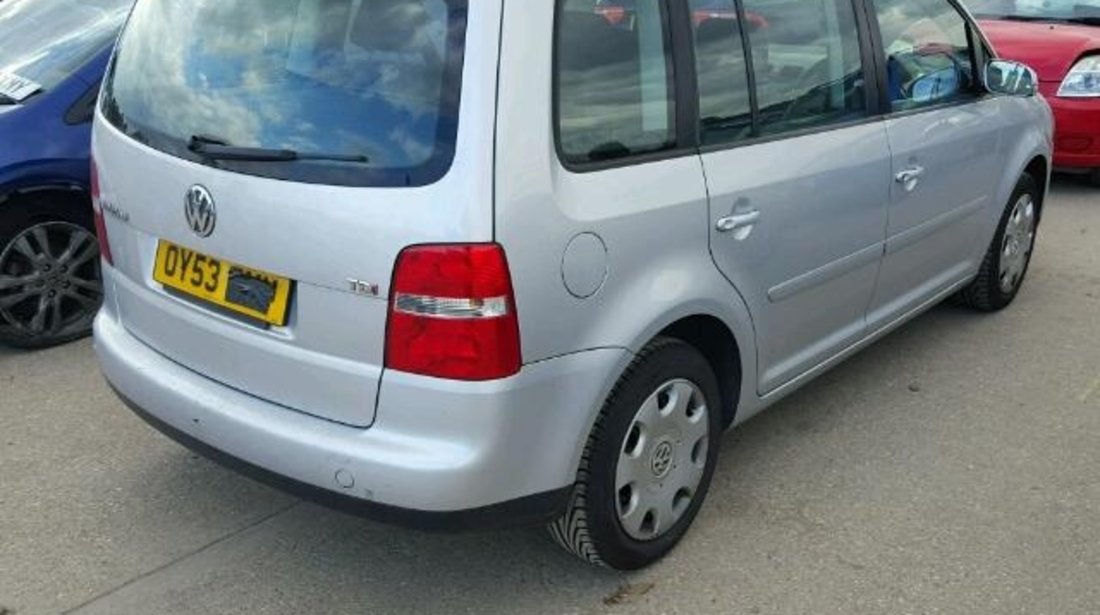 Dezmembrez Vw Touran 1T1 1.9tdi