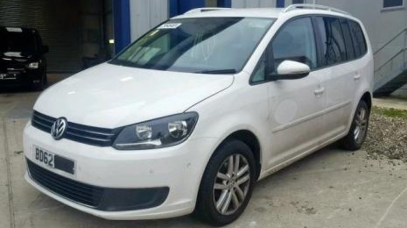 Dezmembrez Vw Touran (1T3)