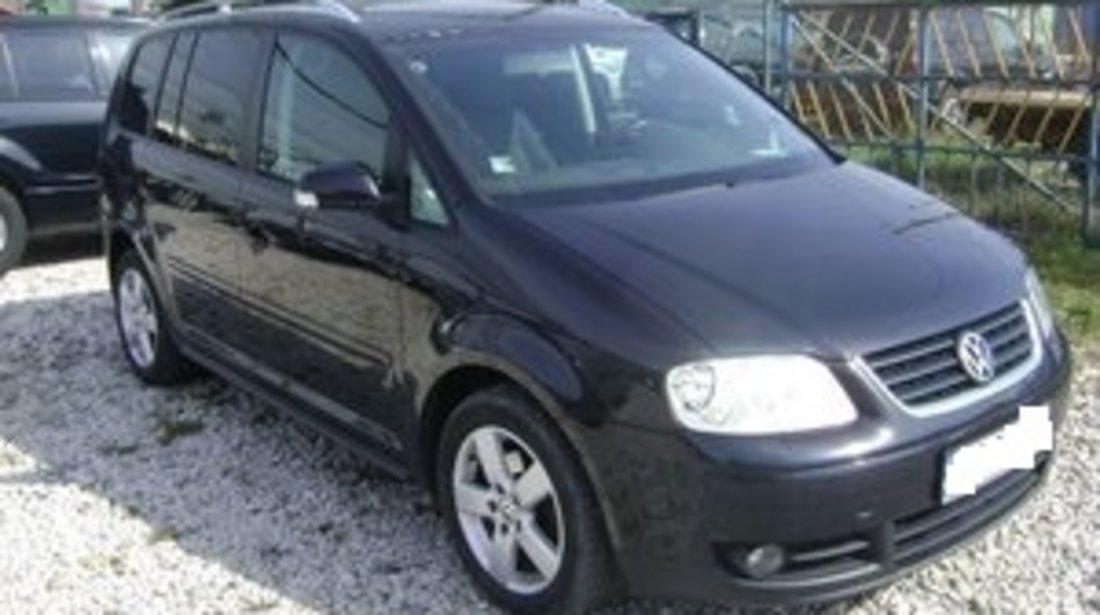 dezmembrez vw touran 2.0 tdi BKD 2007