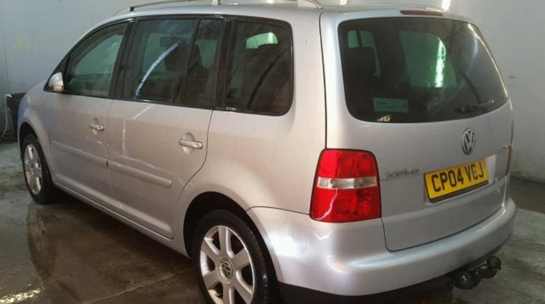 Dezmembrez Vw Touran 2.0benzina 2004