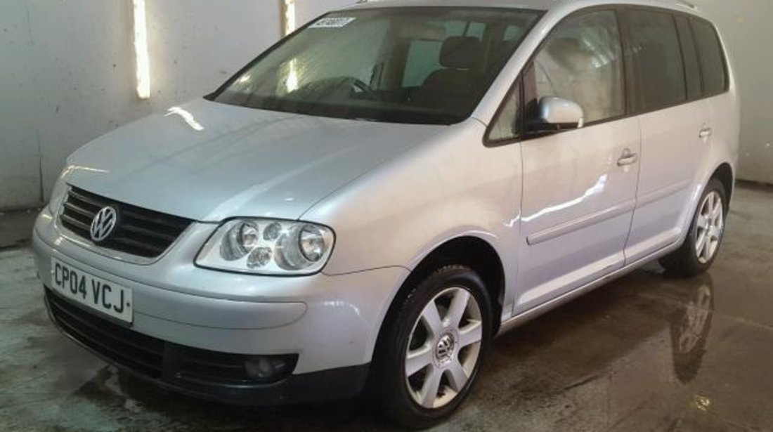 Dezmembrez Vw Touran 2.0benzina 2004