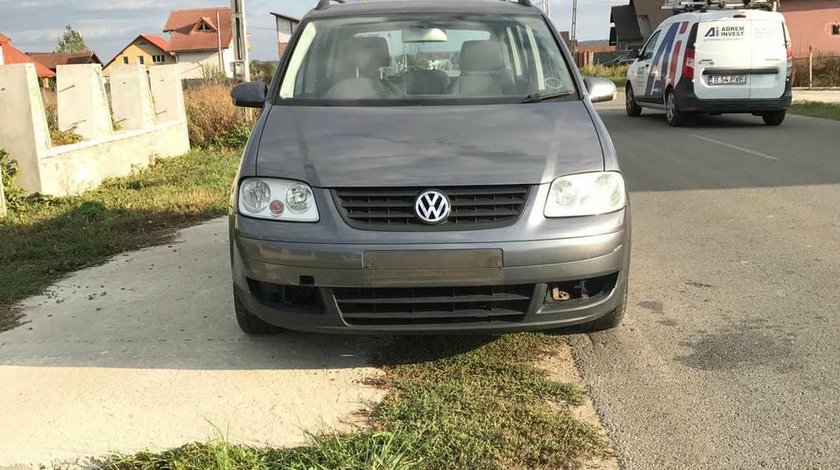 Dezmembrez Vw Touran 2006