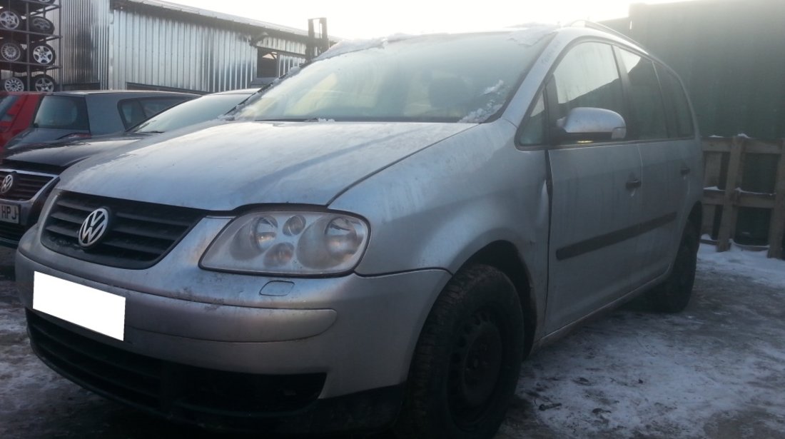 Dezmembrez VW Touran an fabr. 2003, 1.9TDI PD ,7 locuri