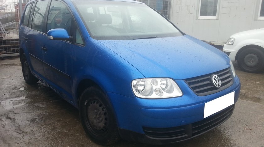 Dezmembrez VW Touran an fabr. 2004, 1.9TDI PD ,5 locuri