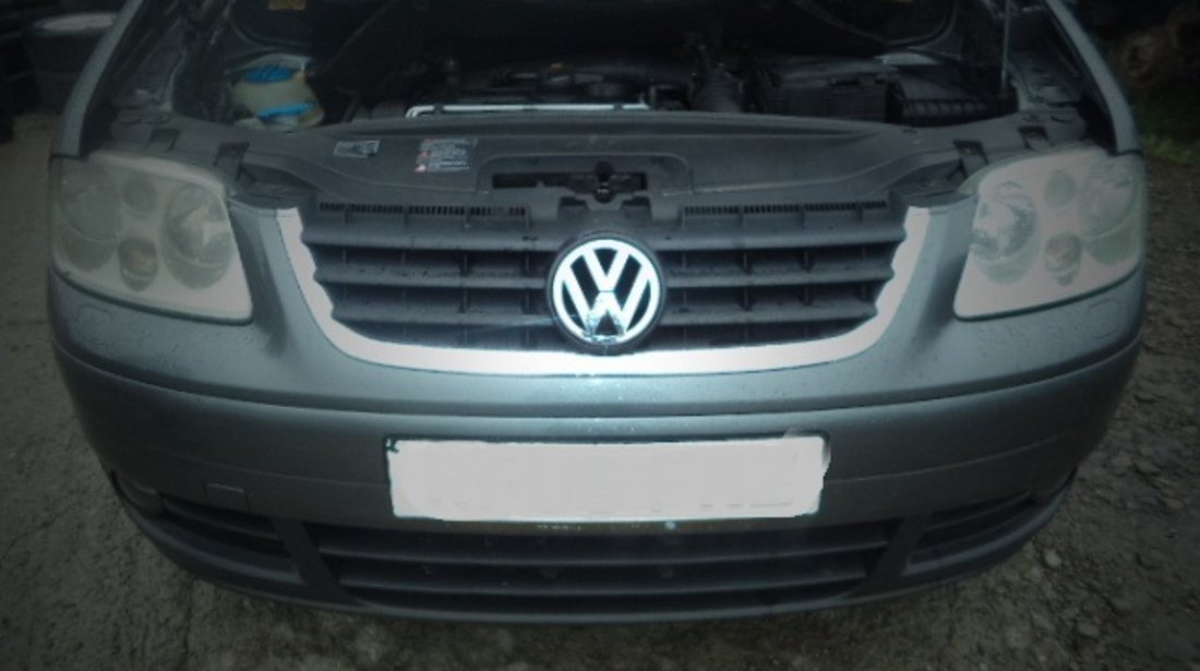 dezmembrez vw touran din 2007