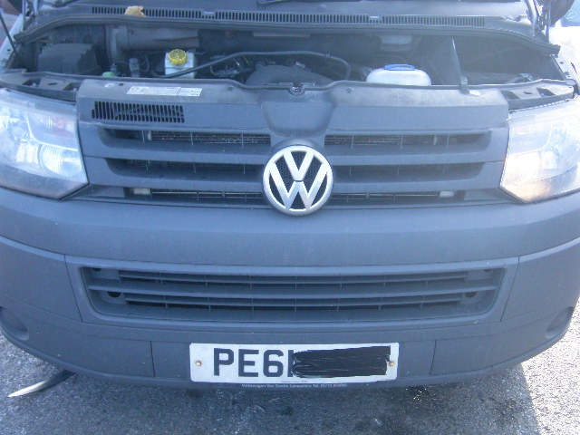 Dezmembrez Vw Transporter 2.0tdi an 2010