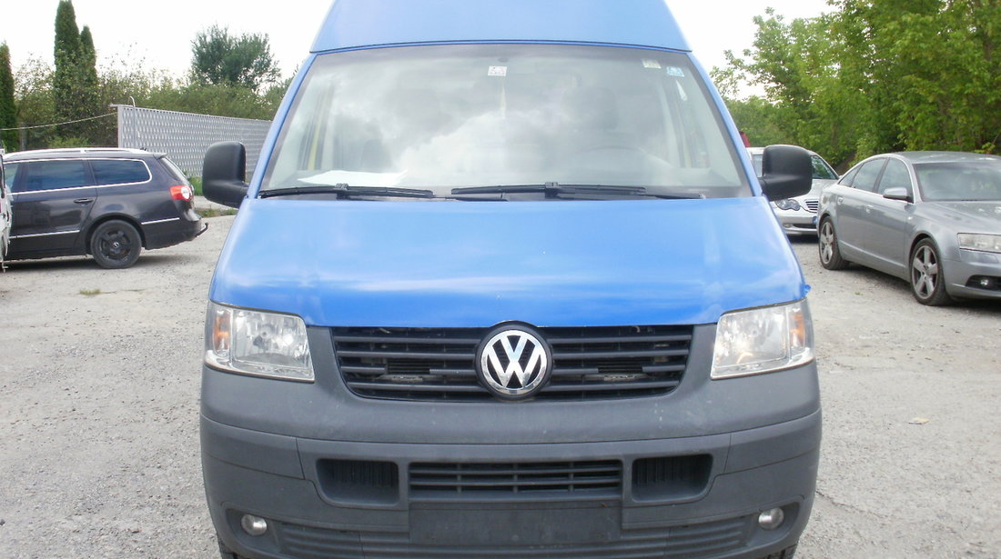 Dezmembrez VW Transporter T5, 2.5tdi, motor AXD, an 2005