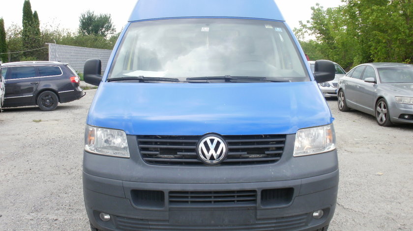 Dezmembrez VW Transporter T5, 2.5tdi, motor AXD, an 2005
