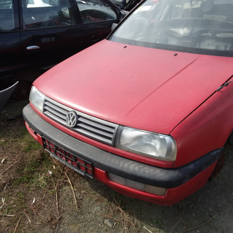 Dezmembrez VW VENTO (1H) 1991 - 1998 1.4 None( CP: None, KW: None, CCM: None ) Benzina