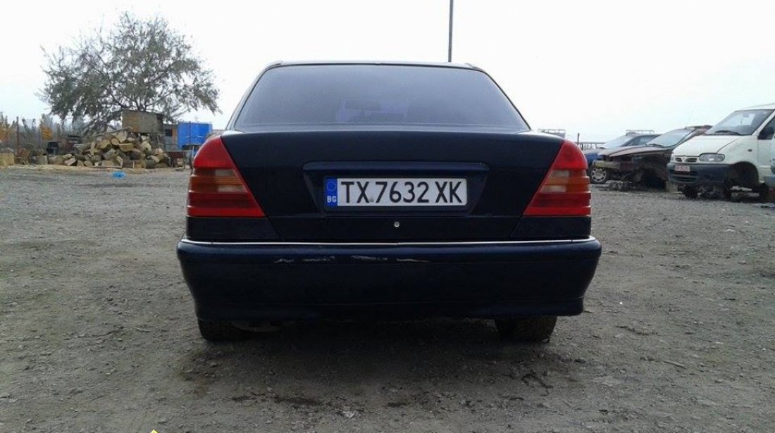 Dezmemebrez Mercedes c 220 cdi an 2000