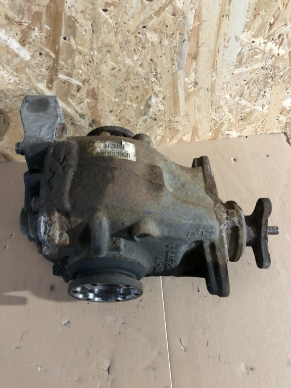 Diferential spate 3.07 Bmw E91 318d combi 2008 (7598855-01)