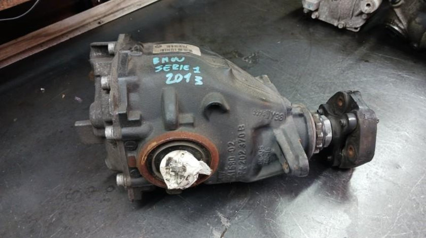 Diferential spate BMW 2 (F22 , F23 ) 7605591