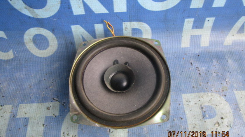 Difuzoare BMW E36 1997; 8369951 (plafon)