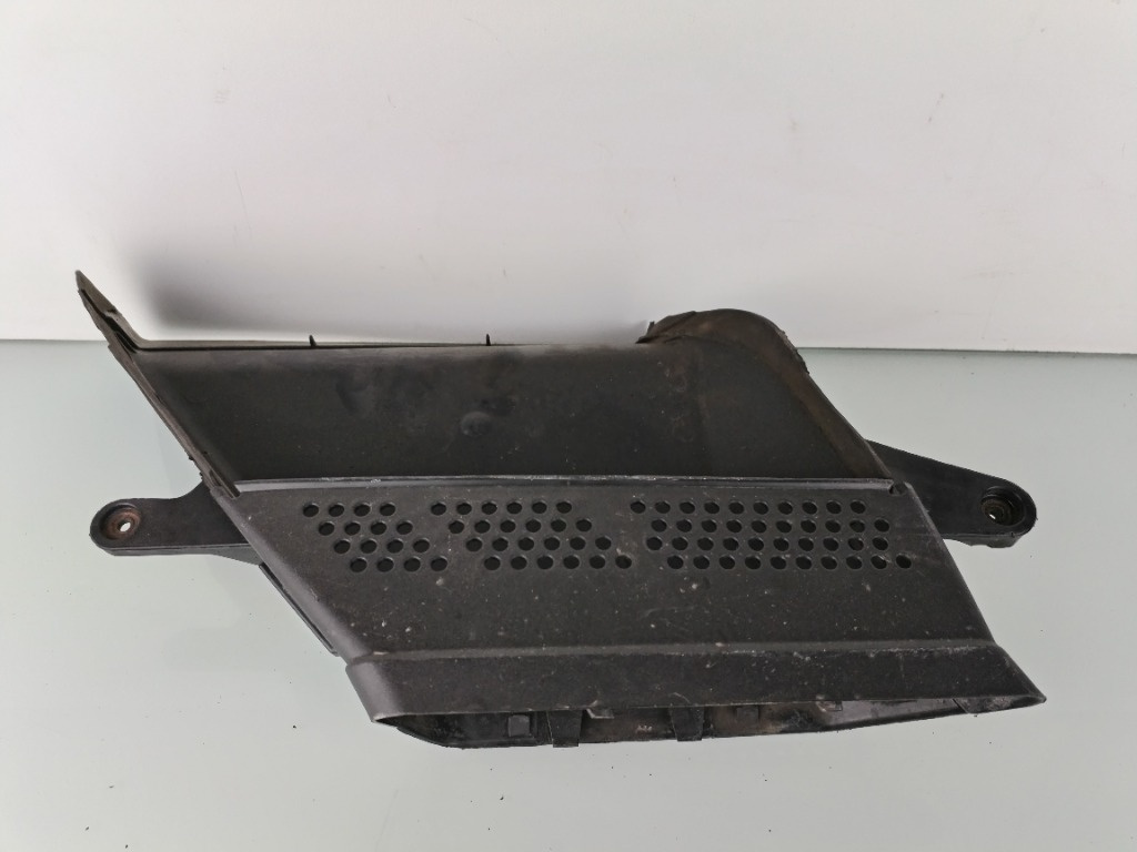 Difuzor aer Audi A5 2.0TDI 8K0129618 8K0129618A