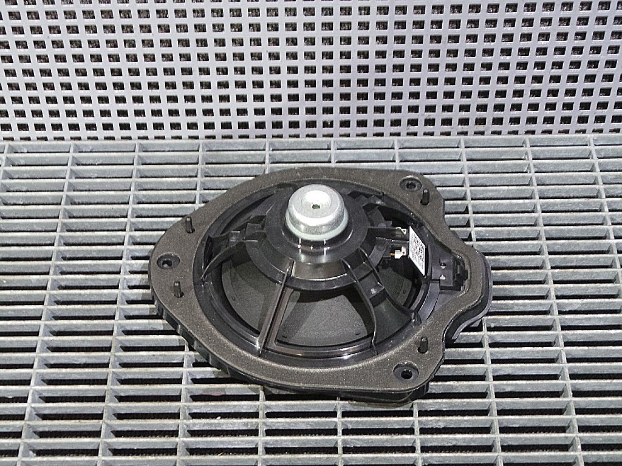 DIFUZOR AUDIO AUDI A3 A3 - - (2012 2016)