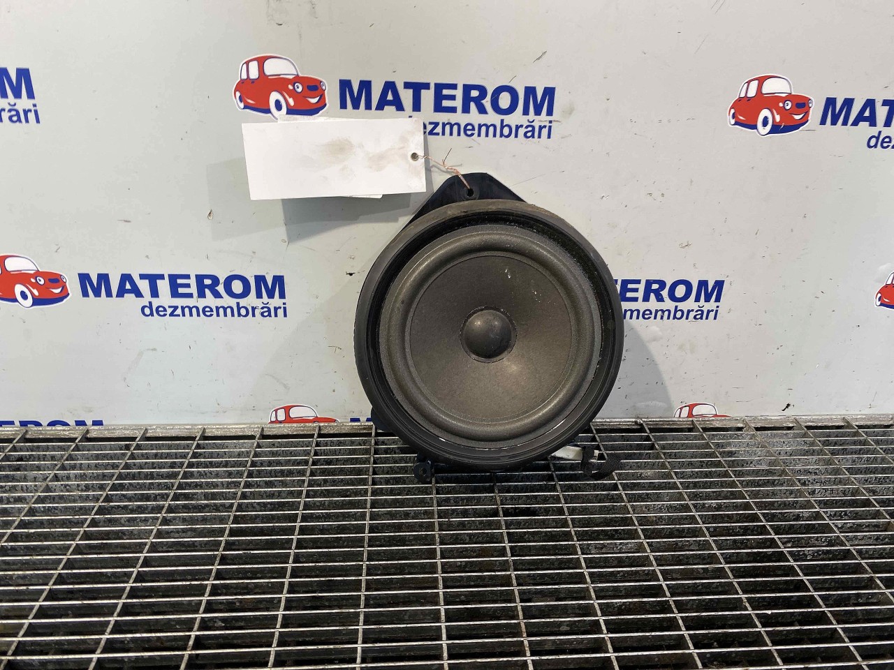 DIFUZOR AUDIO AUDI A4 - - (2004 2007)