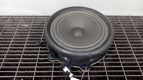 DIFUZOR AUDIO AUDI A4 A4 - - (2004 2007)