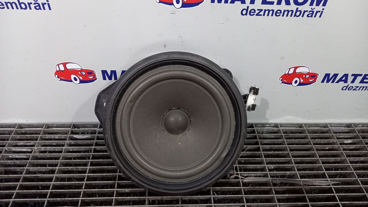 DIFUZOR AUDIO AUDI A4 A4 - - (2004 2007)