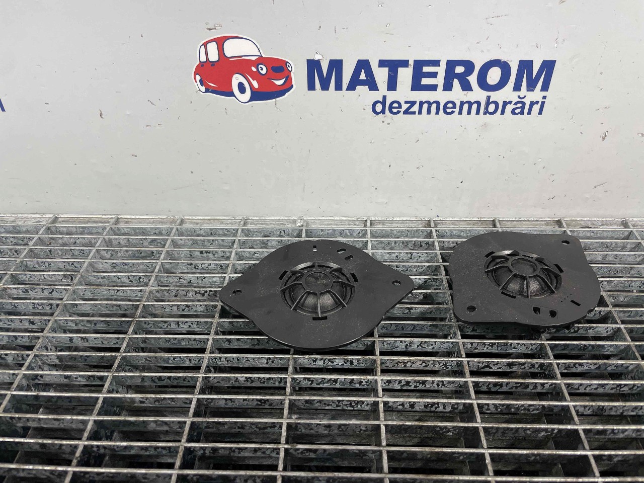 DIFUZOR AUDIO AUDI A4 A4 - - (2007 2011)