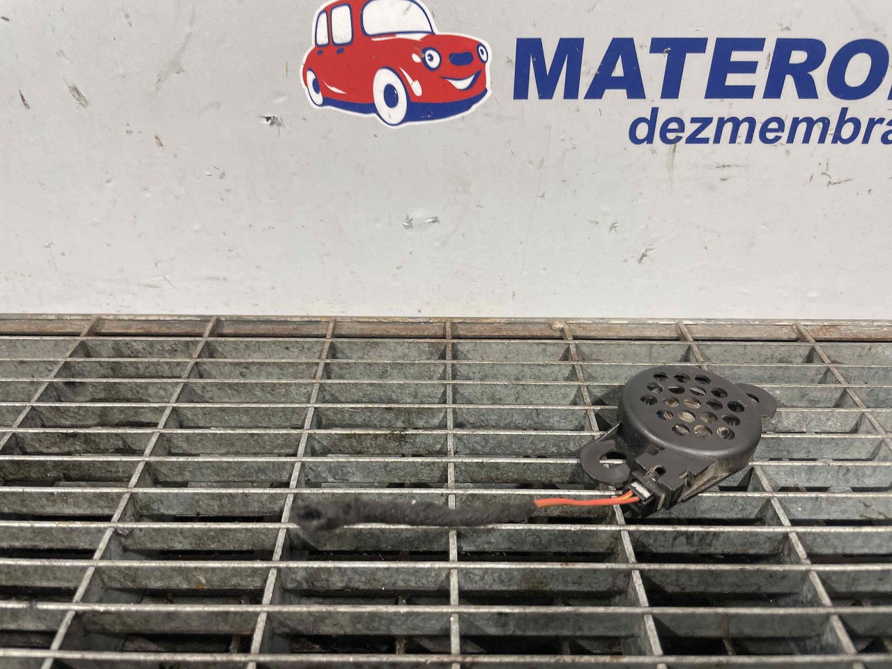 DIFUZOR AUDIO AUDI A6 - - (2009 2011)