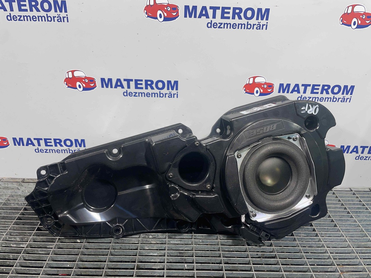 DIFUZOR AUDIO AUDI A6 A6 - - (2015 2018)