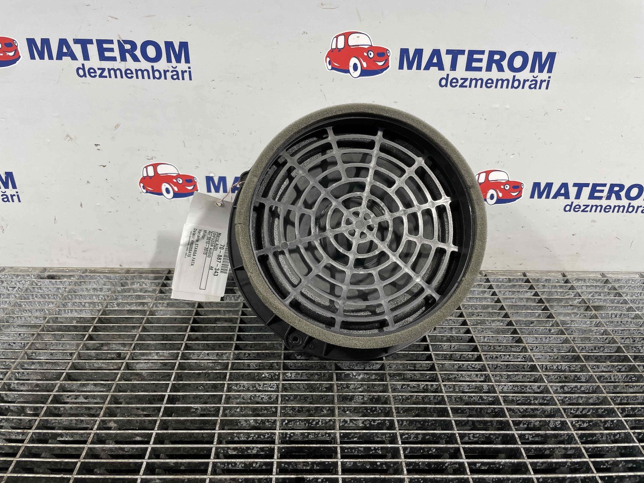 DIFUZOR AUDIO AUDI A8 - - (2010 2013)