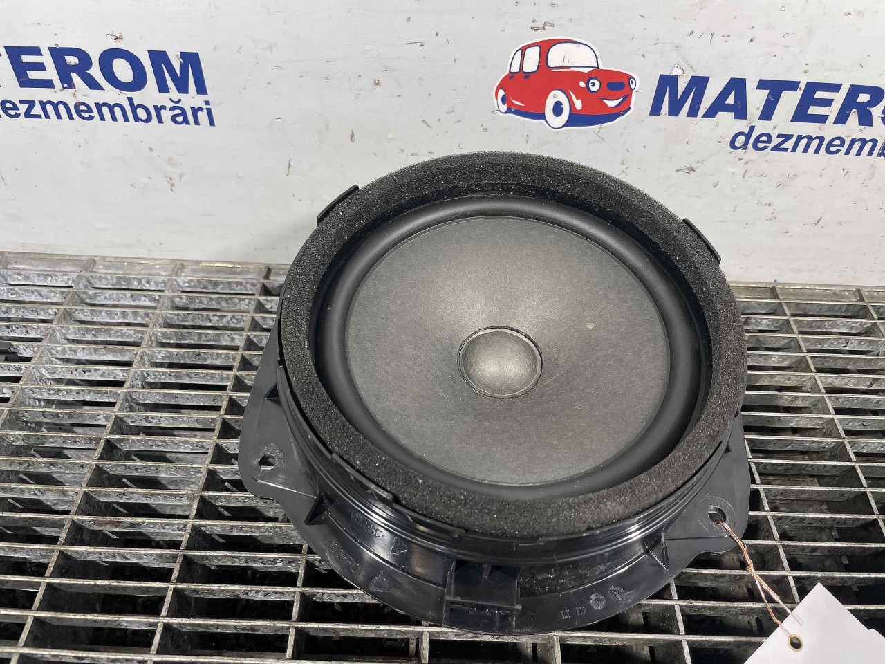 DIFUZOR AUDIO AUDI Q2 - - (2016 2019)
