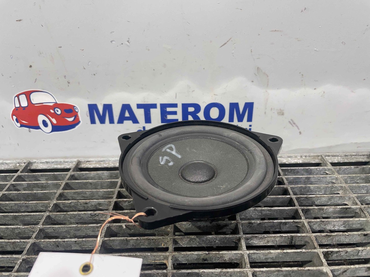 DIFUZOR AUDIO BMW SERIA 5 F 10 2.0 D - (2010 2014)
