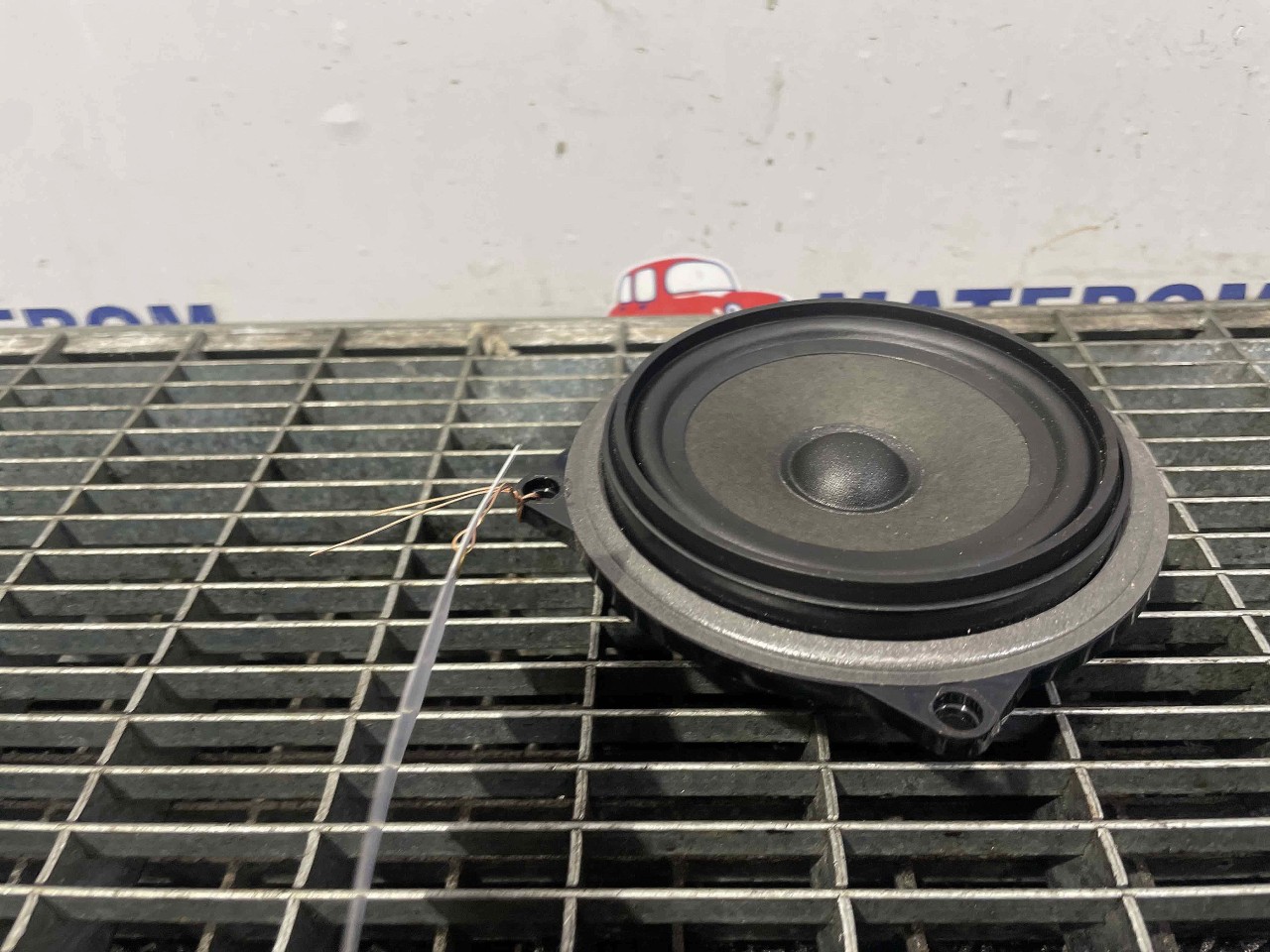 DIFUZOR AUDIO BMW X1 X1 - - (2009 2015)