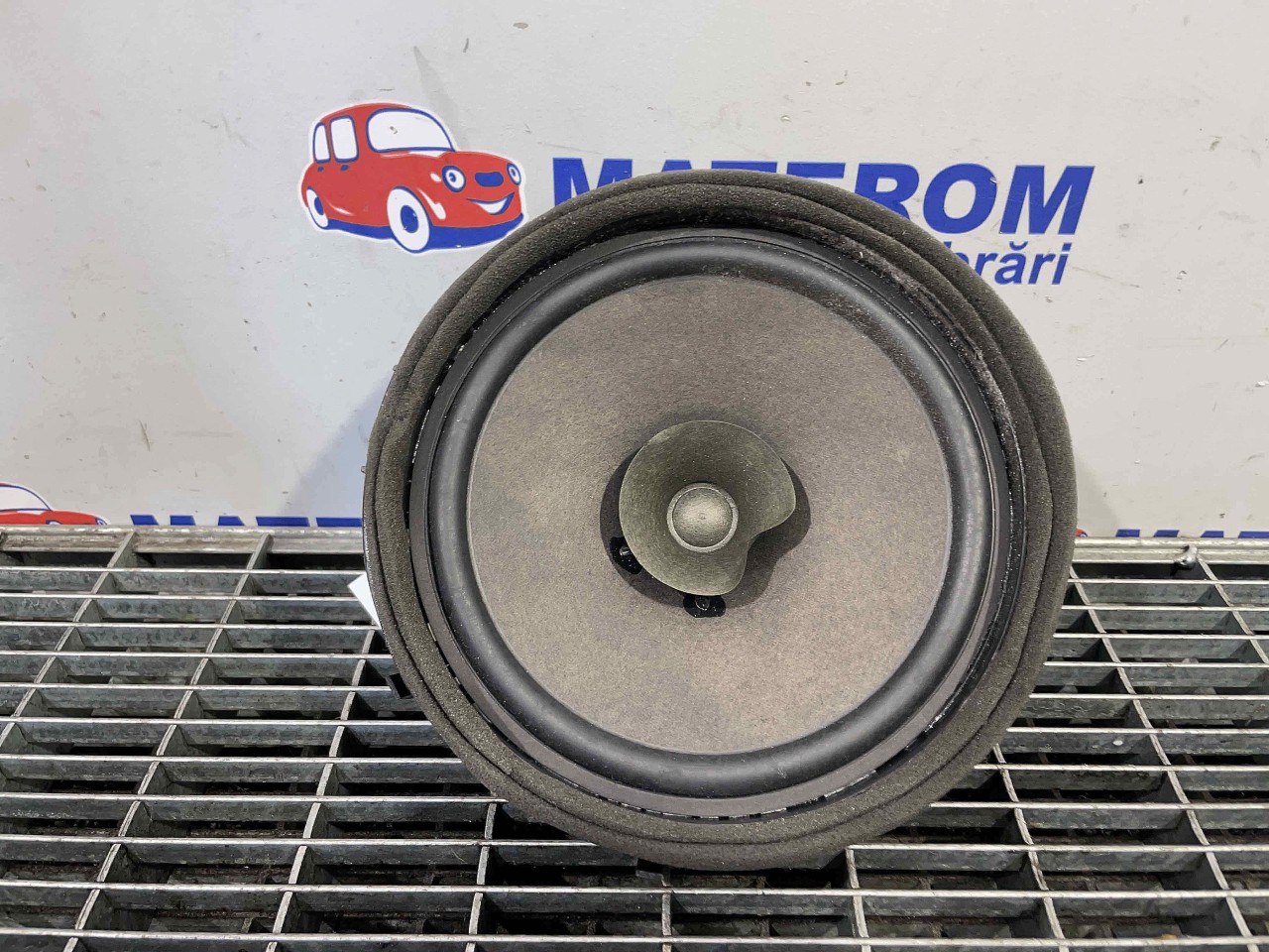 DIFUZOR AUDIO CITROEN C-CROSSER - - (2007 2012)
