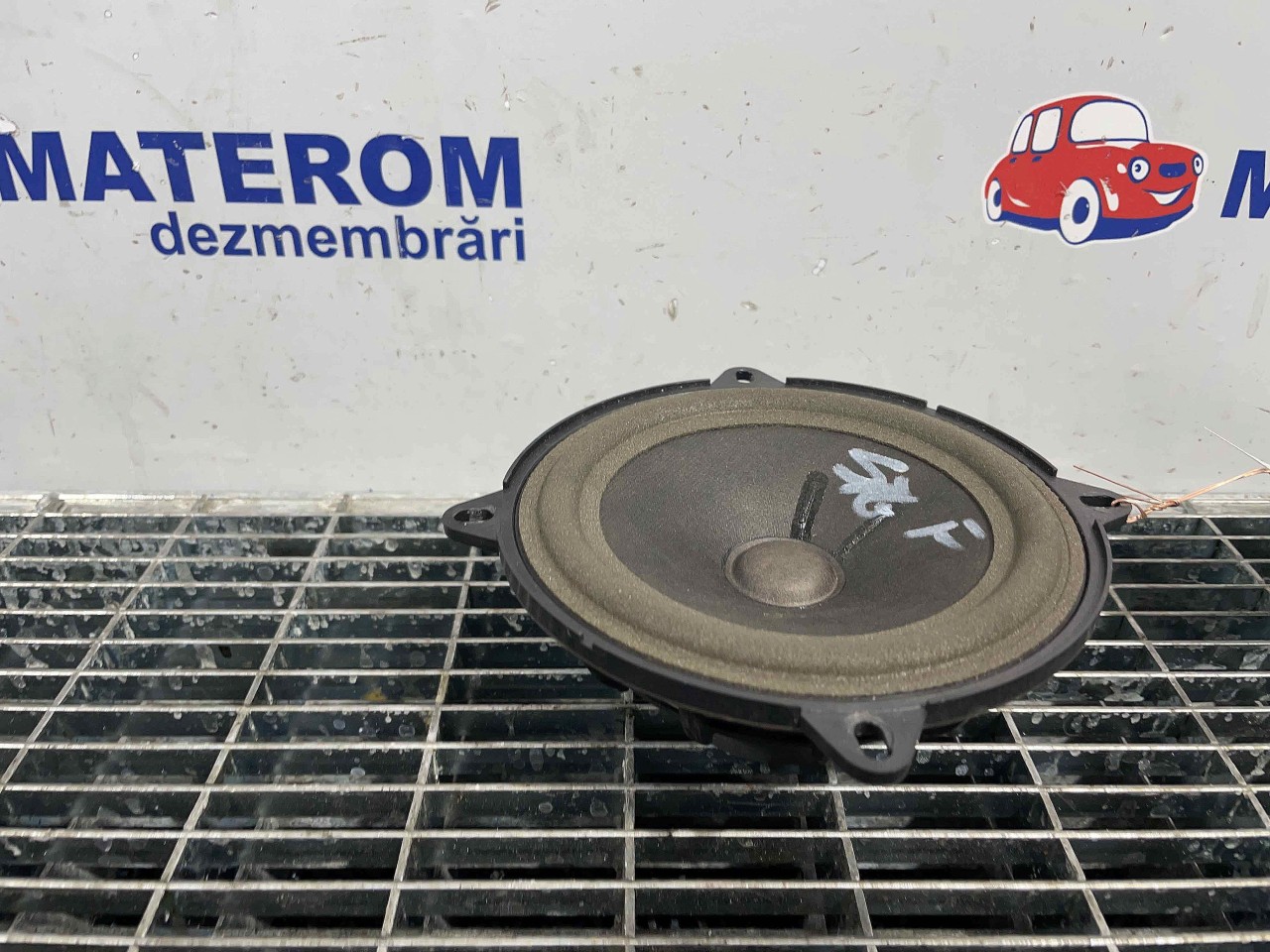 DIFUZOR AUDIO DACIA DUSTER - - (2010 2013)