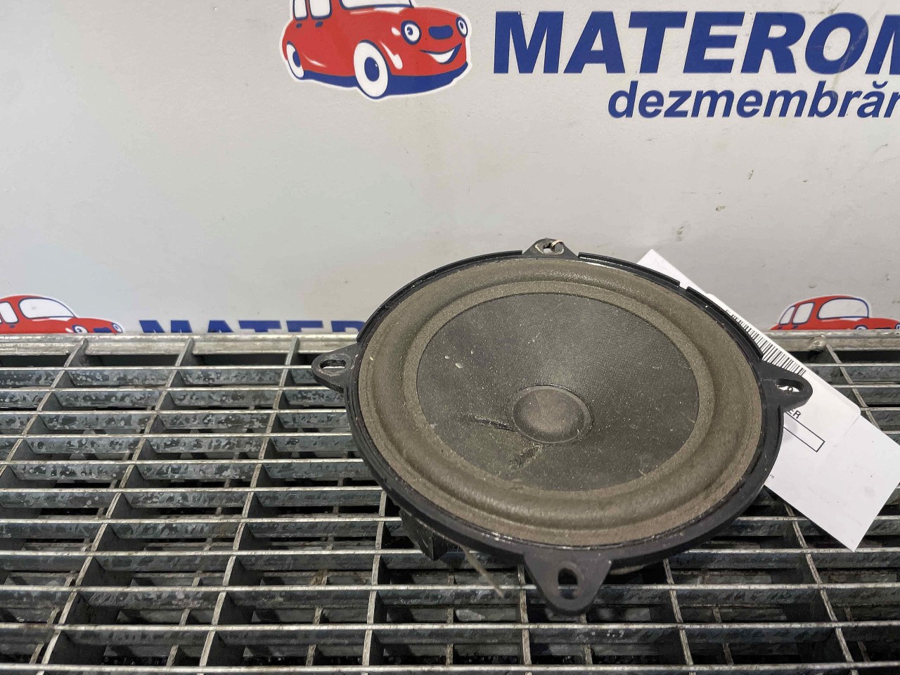 DIFUZOR AUDIO DACIA DUSTER - - (2013 2017)