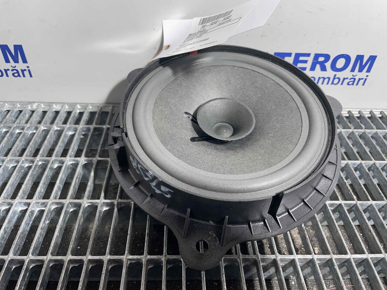 DIFUZOR AUDIO DACIA DUSTER - - (2019 2022)