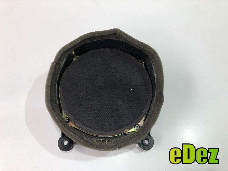 Difuzor audio dreapta spate Mercedes ML (1998-2005) [W163] a1638201802