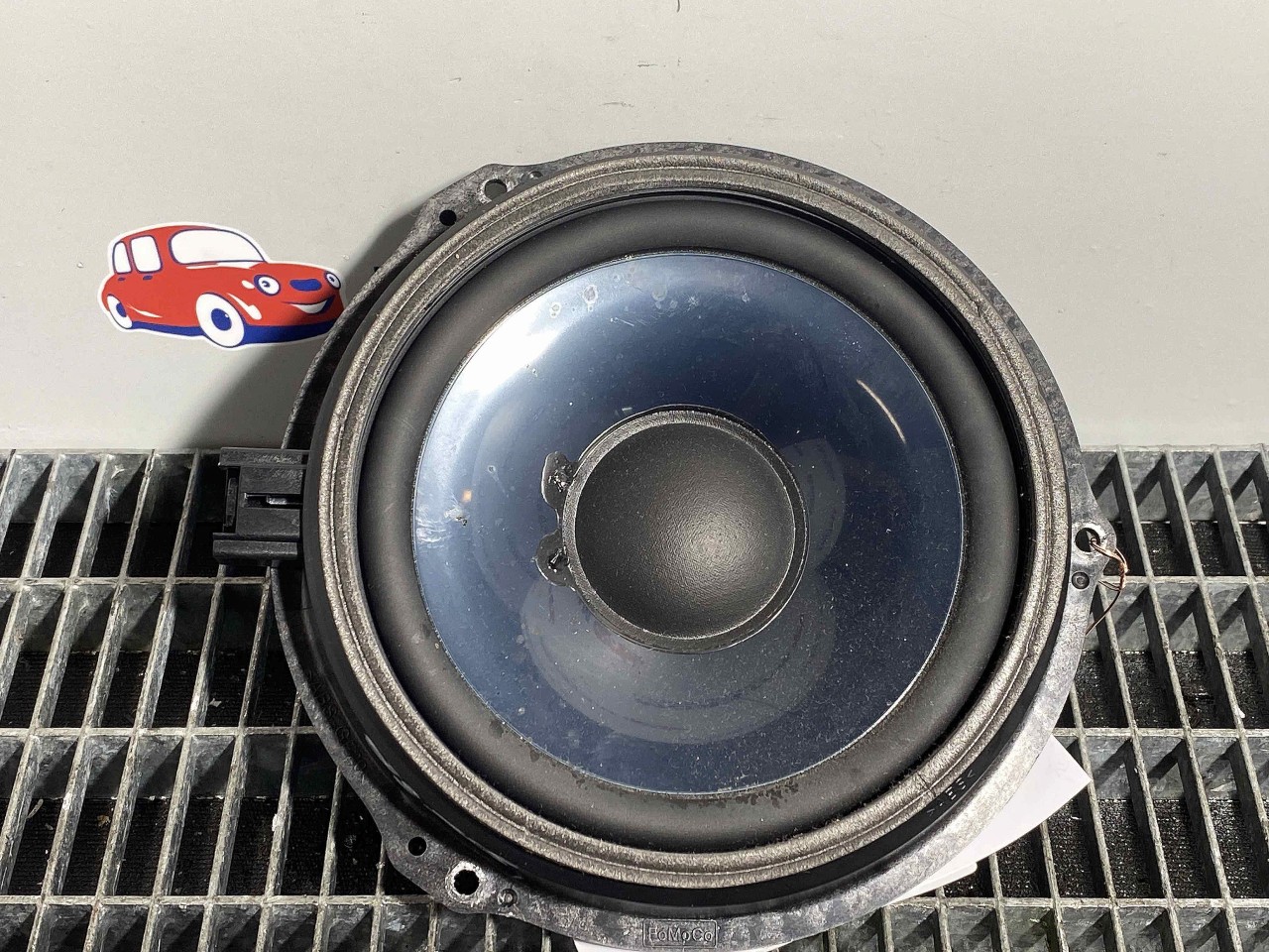 DIFUZOR AUDIO FORD KUGA - - (2008 2012)