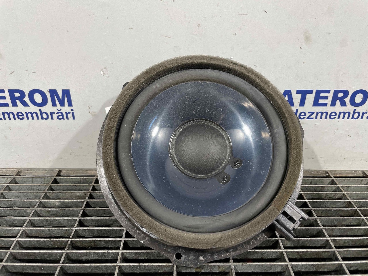 DIFUZOR AUDIO FORD KUGA - - (2012 2019)