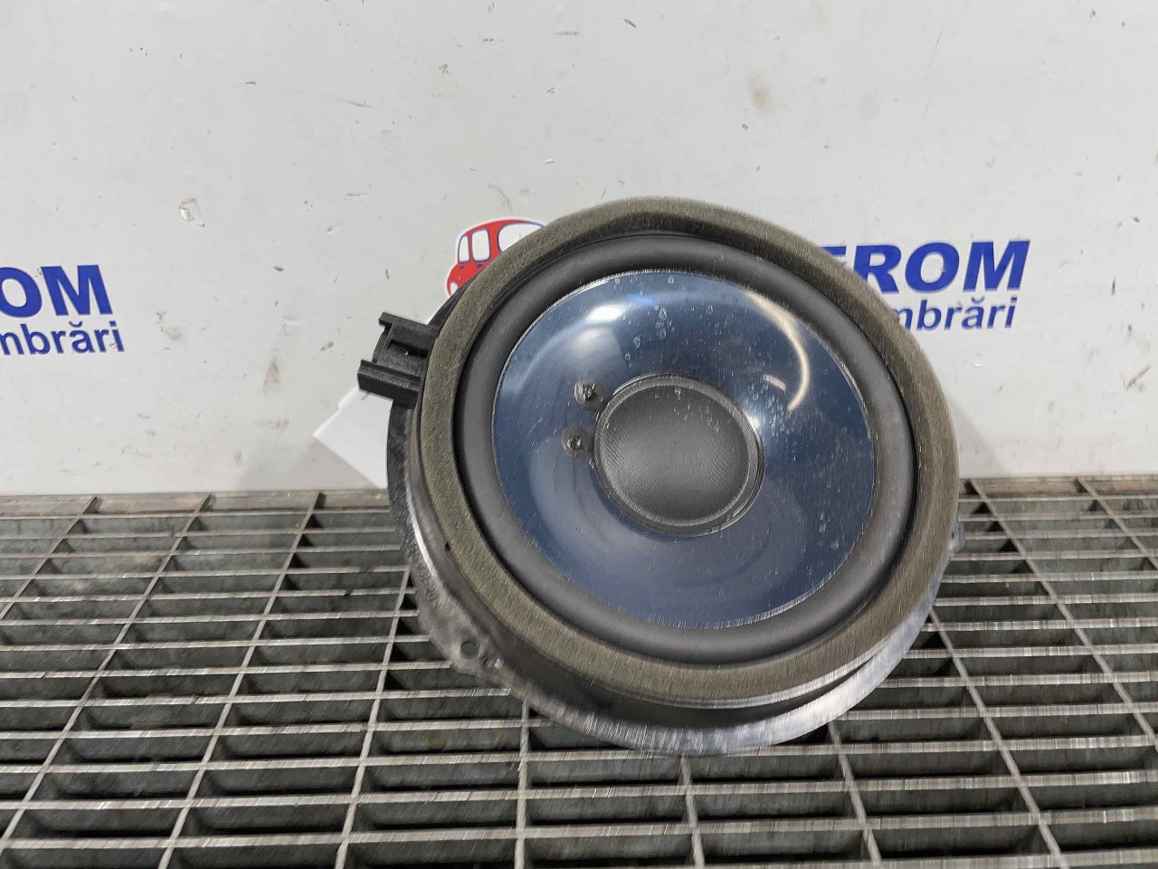 DIFUZOR AUDIO FORD KUGA - - (2012 2019)