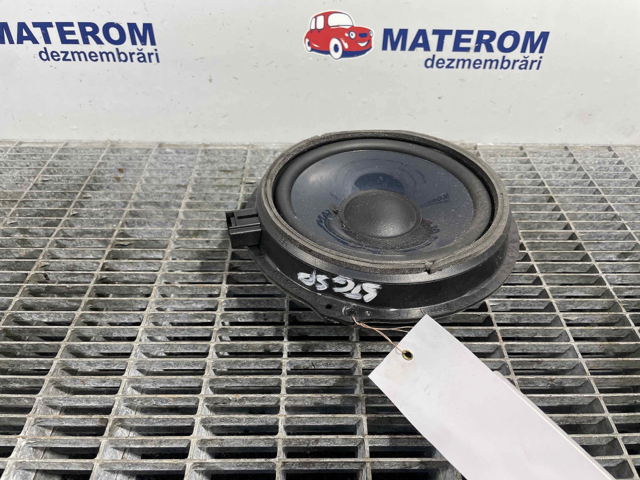 DIFUZOR AUDIO FORD KUGA KUGA - - (2008 2012)
