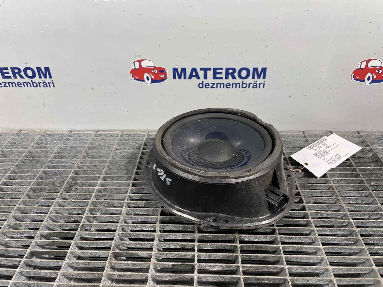 DIFUZOR AUDIO FORD KUGA KUGA - - (2008 2012)