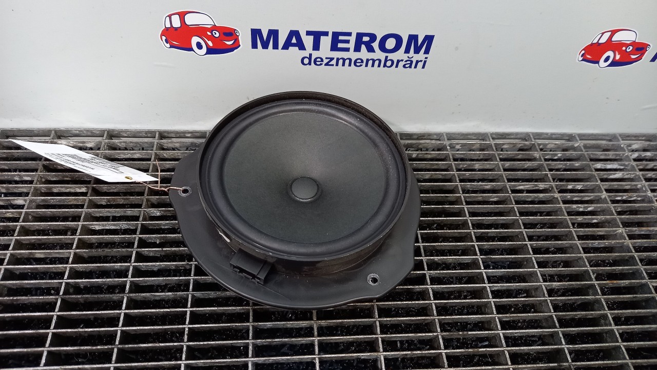 DIFUZOR AUDIO MERCEDES C-CLASS - - (2011 2014)