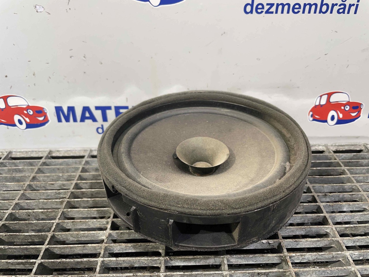 DIFUZOR AUDIO MITSUBISHI L200 L200 - - (2006 2010)