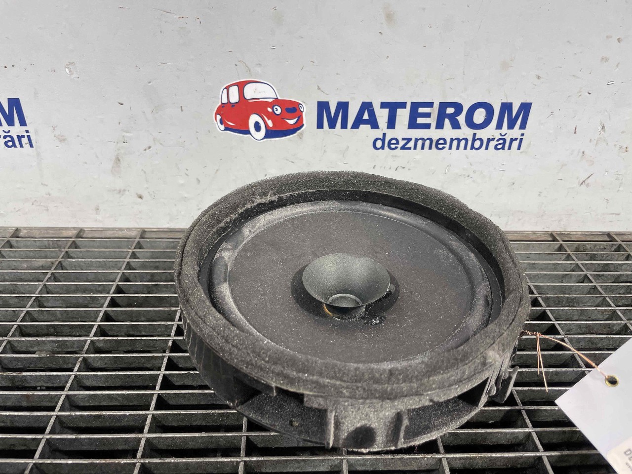 DIFUZOR AUDIO MITSUBISHI OUTLANDER - - (2012 2016)