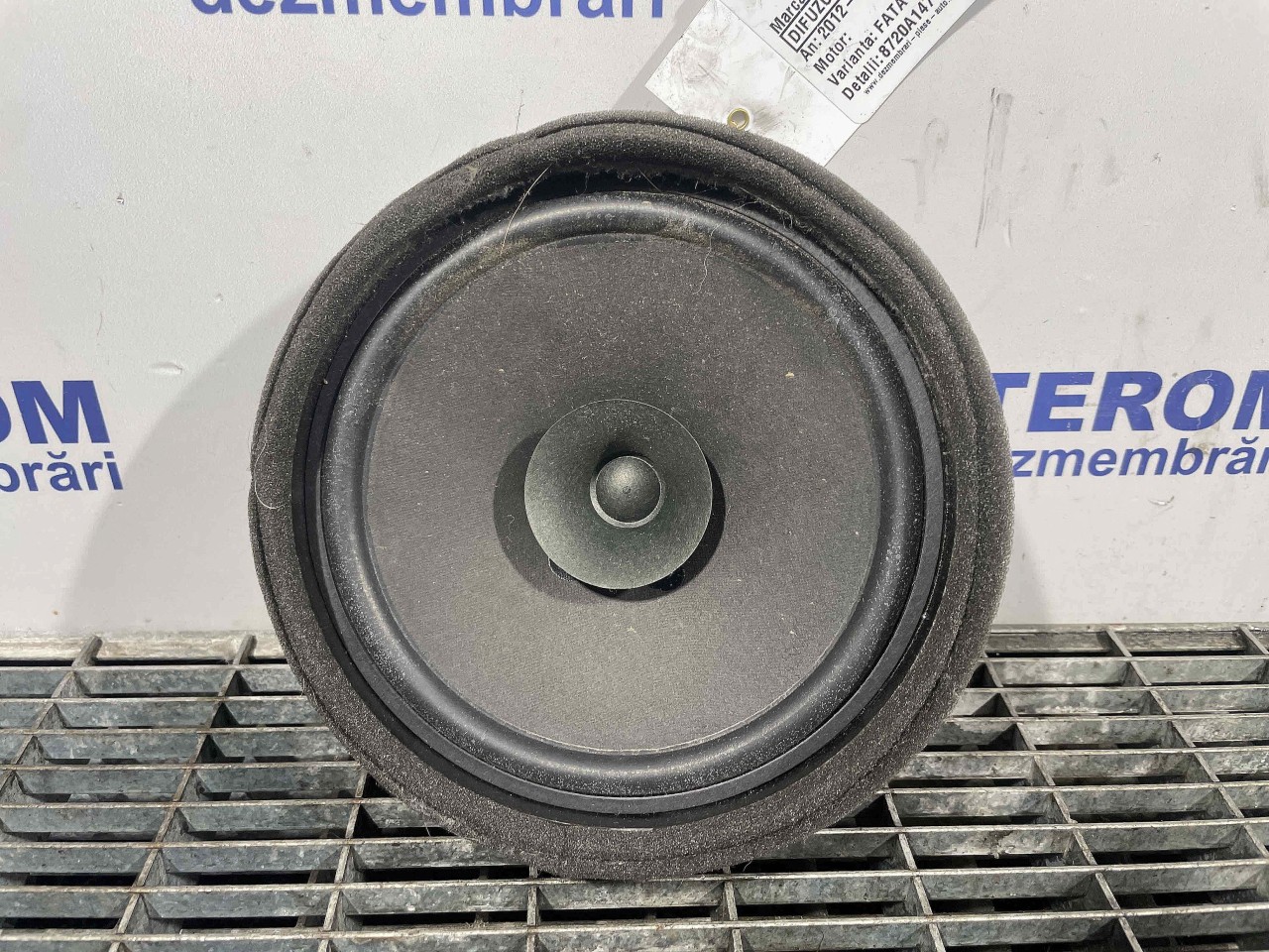 DIFUZOR AUDIO MITSUBISHI OUTLANDER - - (2012 2016)
